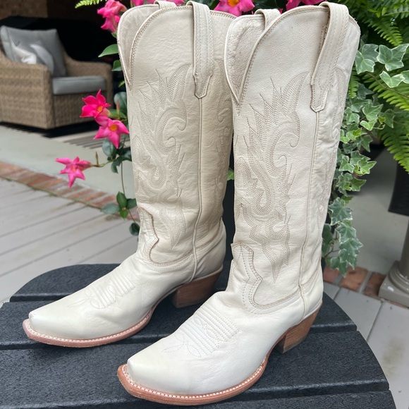 FREEBIRD Shoes - FREEBIRD WOODLAND BEIGE BOOTS - Size 7